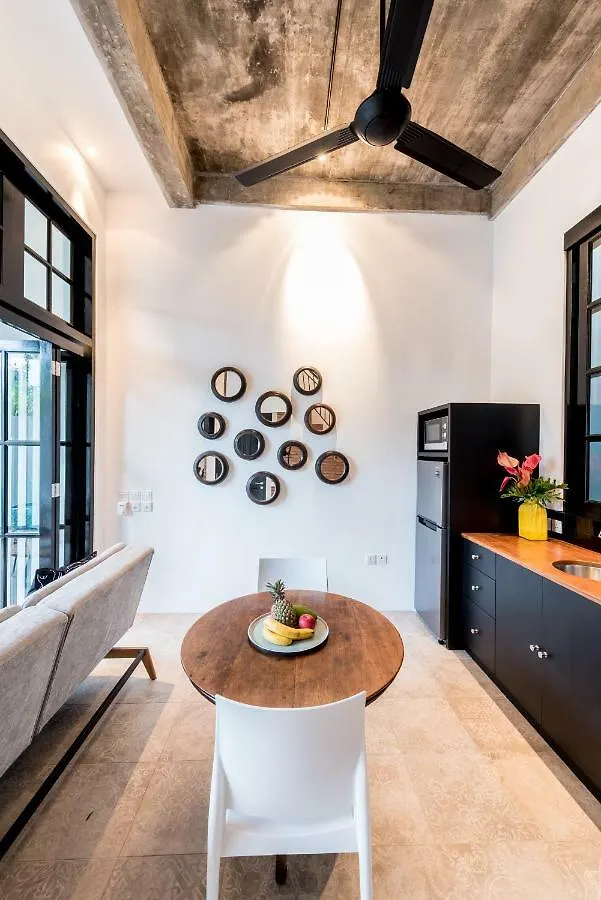Central 1 Bedroom Villa 5 Min Walk To Seminyak Beach  סמיניאק